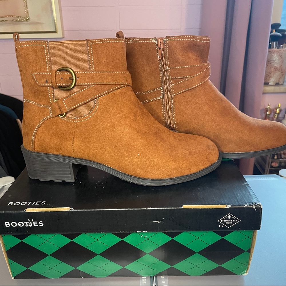 Women’s booties
